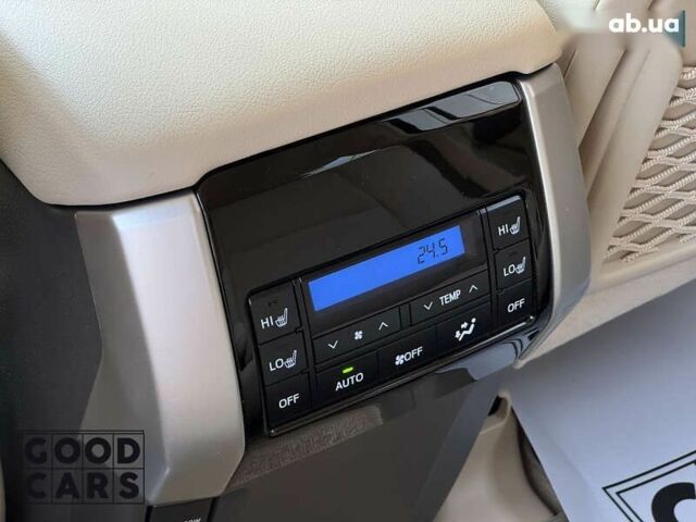 Тойота Ленд Крузер Прадо, объемом двигателя 4 л и пробегом 3 тыс. км за 65000 $, фото 25 на Automoto.ua