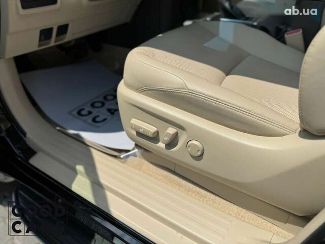 Тойота Ленд Крузер Прадо, объемом двигателя 4 л и пробегом 3 тыс. км за 65000 $, фото 21 на Automoto.ua