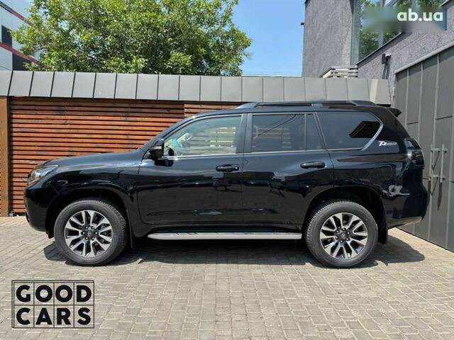 Тойота Ленд Крузер Прадо, объемом двигателя 4 л и пробегом 3 тыс. км за 65000 $, фото 3 на Automoto.ua