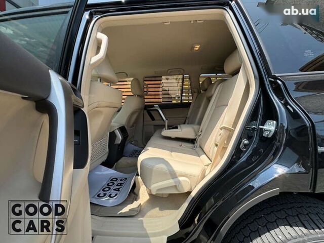 Тойота Ленд Крузер Прадо, объемом двигателя 4 л и пробегом 3 тыс. км за 65000 $, фото 23 на Automoto.ua