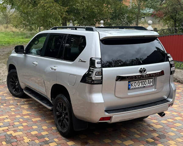 Тойота Ленд Крузер Прадо, объемом двигателя 3.96 л и пробегом 30 тыс. км за 47500 $, фото 1 на Automoto.ua