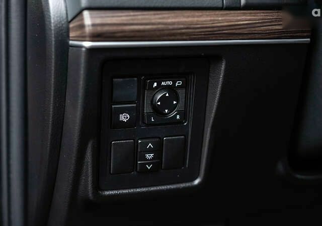 Тойота Ленд Крузер Прадо, об'ємом двигуна 4 л та пробігом 32 тис. км за 44855 $, фото 16 на Automoto.ua