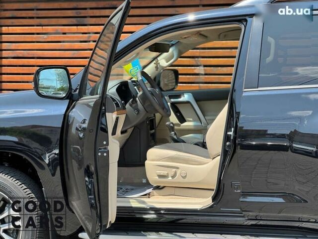 Тойота Ленд Крузер Прадо, объемом двигателя 4 л и пробегом 3 тыс. км за 65000 $, фото 19 на Automoto.ua