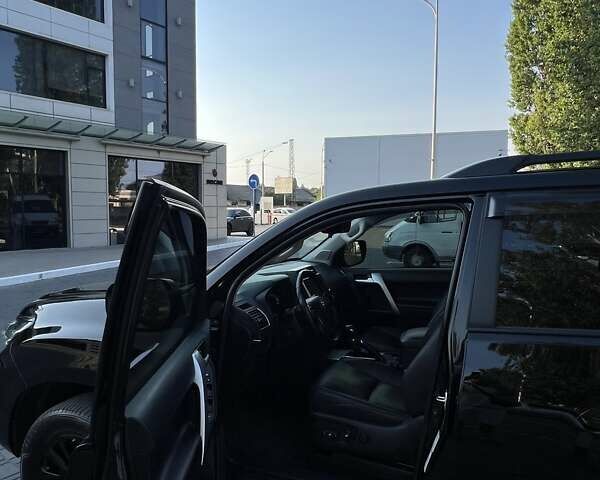 Тойота Ленд Крузер Прадо, об'ємом двигуна 3.96 л та пробігом 97 тис. км за 50000 $, фото 8 на Automoto.ua