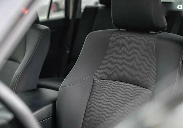 Тойота Ленд Крузер Прадо, об'ємом двигуна 4 л та пробігом 32 тис. км за 44855 $, фото 14 на Automoto.ua