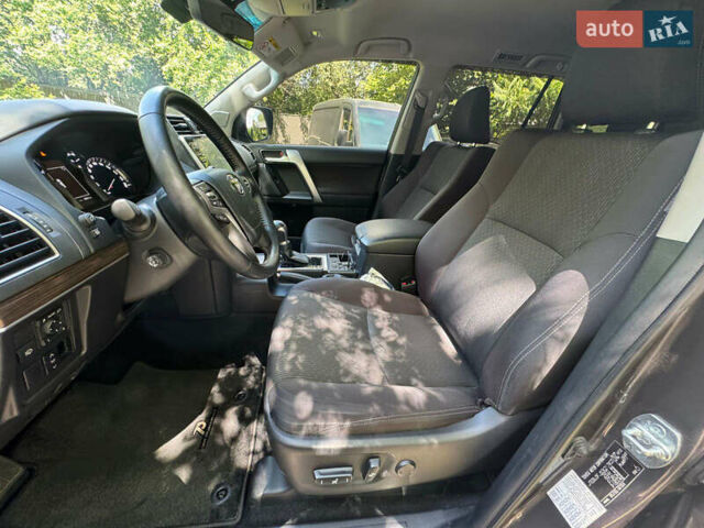 Тойота Ленд Крузер Прадо, об'ємом двигуна 4 л та пробігом 89 тис. км за 43500 $, фото 14 на Automoto.ua