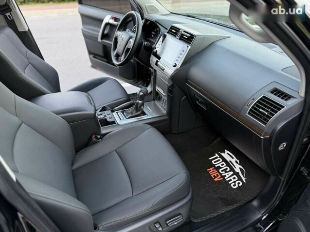 Тойота Ленд Крузер Прадо, объемом двигателя 4 л и пробегом 11 тыс. км за 54700 $, фото 25 на Automoto.ua