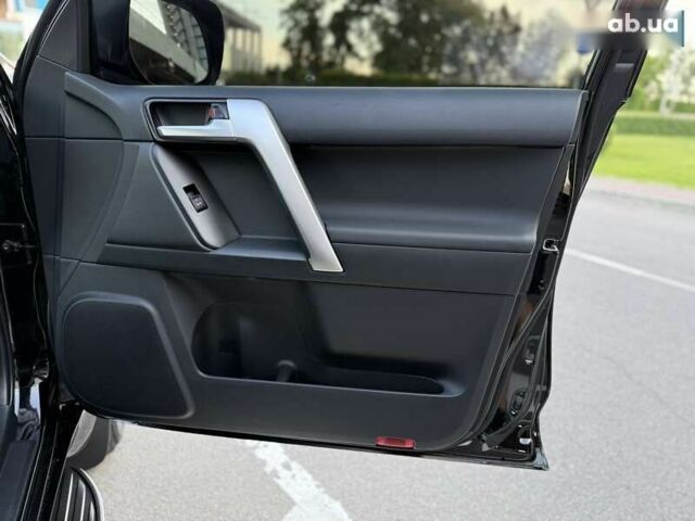 Тойота Ленд Крузер Прадо, объемом двигателя 4 л и пробегом 11 тыс. км за 54700 $, фото 22 на Automoto.ua