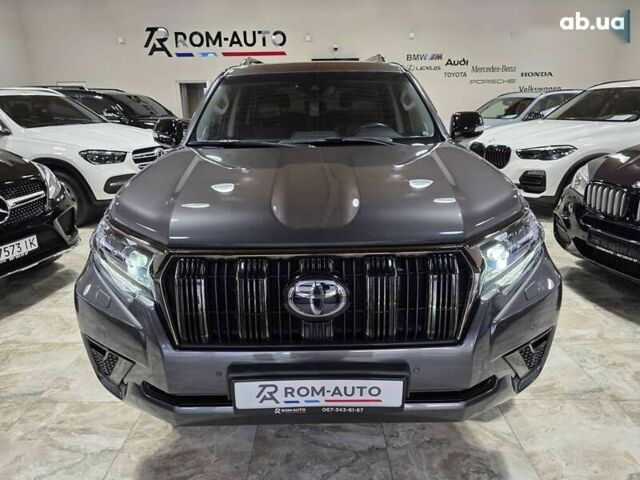 Тойота Ленд Крузер Прадо, объемом двигателя 2.8 л и пробегом 111 тыс. км за 50999 $, фото 26 на Automoto.ua