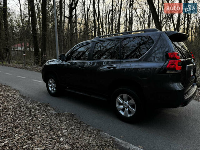 Тойота Ленд Крузер Прадо, объемом двигателя 2.8 л и пробегом 39 тыс. км за 47000 $, фото 13 на Automoto.ua