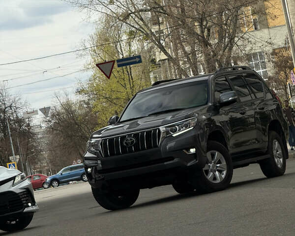 Тойота Ленд Крузер Прадо, объемом двигателя 2.8 л и пробегом 39 тыс. км за 47000 $, фото 5 на Automoto.ua