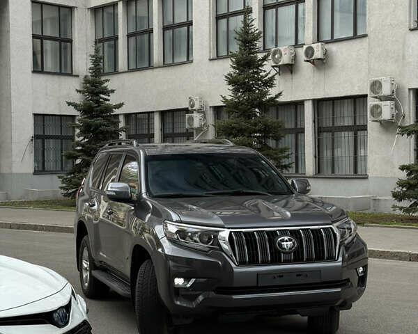 Тойота Ленд Крузер Прадо, объемом двигателя 2.8 л и пробегом 39 тыс. км за 47000 $, фото 1 на Automoto.ua