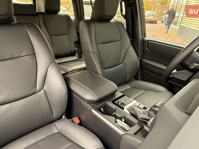 Тойота Ленд Крузер Прадо, объемом двигателя 2.8 л и пробегом 0 тыс. км за 58512 $, фото 13 на Automoto.ua