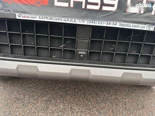 Тойота Ленд Крузер Прадо, объемом двигателя 2.8 л и пробегом 12 тыс. км за 68700 $, фото 26 на Automoto.ua