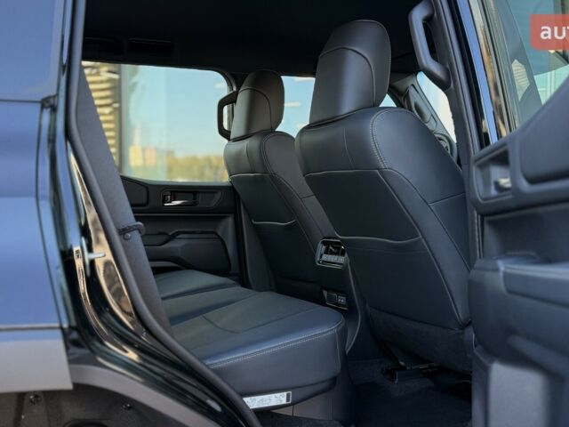 Тойота Ленд Крузер Прадо, объемом двигателя 2.8 л и пробегом 0 тыс. км за 60281 $, фото 17 на Automoto.ua