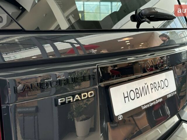 Тойота Ленд Крузер Прадо, объемом двигателя 2.8 л и пробегом 0 тыс. км за 80582 $, фото 15 на Automoto.ua