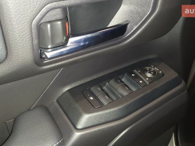 Тойота Ленд Крузер Прадо, объемом двигателя 2.8 л и пробегом 0 тыс. км за 67367 $, фото 12 на Automoto.ua