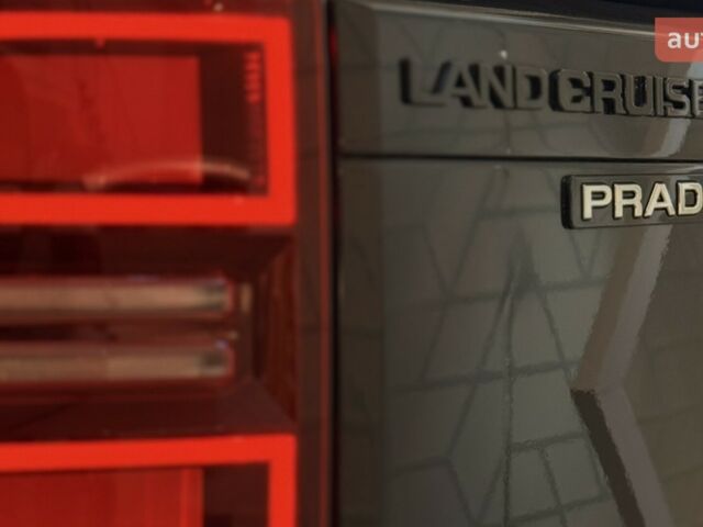 Тойота Ленд Крузер Прадо, объемом двигателя 2.8 л и пробегом 0 тыс. км за 58498 $, фото 18 на Automoto.ua