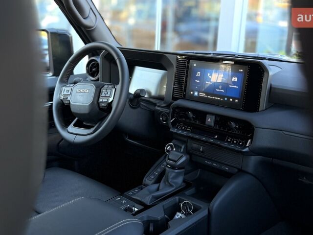 Тойота Ленд Крузер Прадо, объемом двигателя 2.8 л и пробегом 0 тыс. км за 60281 $, фото 13 на Automoto.ua