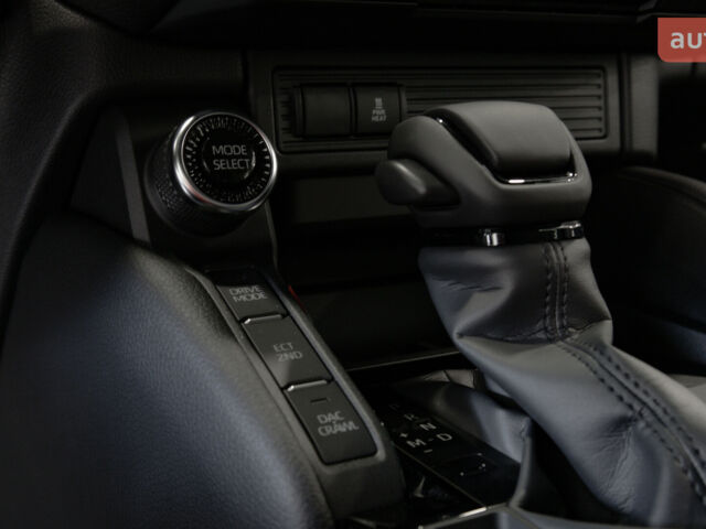 Тойота Ленд Крузер Прадо, объемом двигателя 2.8 л и пробегом 0 тыс. км за 57235 $, фото 24 на Automoto.ua