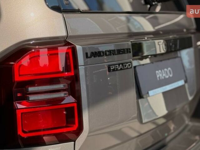 Тойота Ленд Крузер Прадо, объемом двигателя 2.8 л и пробегом 0 тыс. км за 81999 $, фото 16 на Automoto.ua