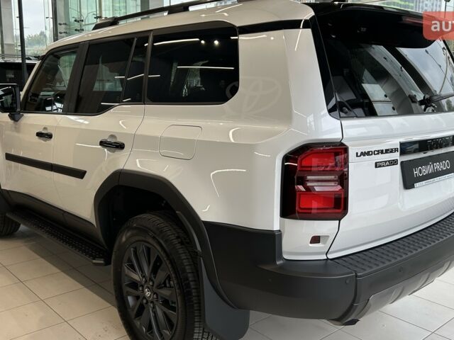 Тойота Ленд Крузер Прадо, объемом двигателя 2.8 л и пробегом 0 тыс. км за 71920 $, фото 6 на Automoto.ua