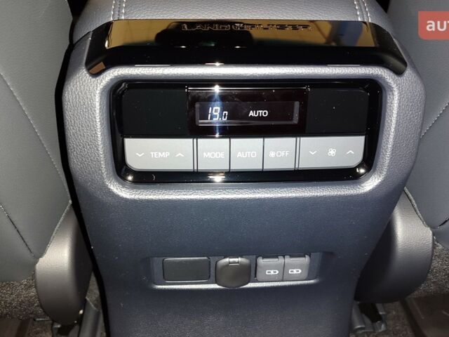 купить новое авто Тойота Ленд Крузер Прадо 2025 года от официального дилера Тойота Центр Чернігів «Соллі-Плюс» Тойота фото