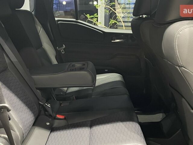 Тойота Ленд Крузер Прадо, объемом двигателя 2.8 л и пробегом 0 тыс. км за 70885 $, фото 12 на Automoto.ua