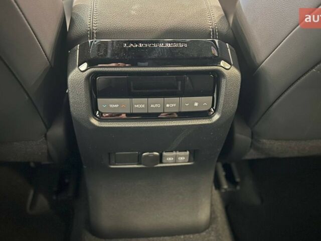 Тойота Ленд Крузер Прадо, об'ємом двигуна 2.8 л та пробігом 0 тис. км за 59340 $, фото 7 на Automoto.ua