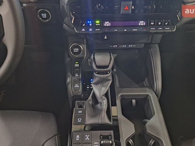 Тойота Ленд Крузер Прадо, объемом двигателя 2.8 л и пробегом 0 тыс. км за 56483 $, фото 13 на Automoto.ua