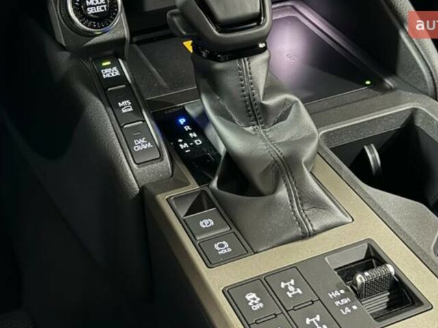 Тойота Ленд Крузер Прадо, объемом двигателя 2.8 л и пробегом 0 тыс. км за 69421 $, фото 21 на Automoto.ua