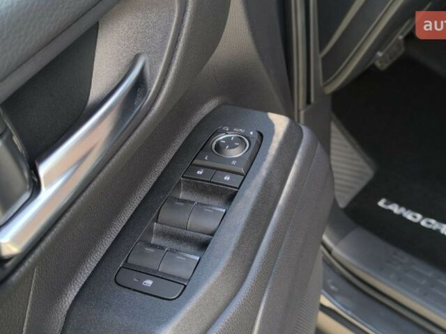 Тойота Ленд Крузер Прадо, объемом двигателя 2.8 л и пробегом 0 тыс. км за 61947 $, фото 12 на Automoto.ua