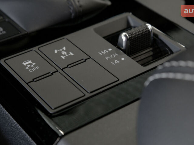 Тойота Ленд Крузер Прадо, объемом двигателя 2.8 л и пробегом 0 тыс. км за 57235 $, фото 16 на Automoto.ua