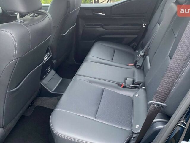 Тойота Ленд Крузер Прадо, объемом двигателя 2.8 л и пробегом 0 тыс. км за 62426 $, фото 13 на Automoto.ua