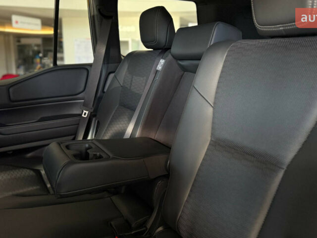 Тойота Ленд Крузер Прадо, объемом двигателя 2.8 л и пробегом 0 тыс. км за 71841 $, фото 9 на Automoto.ua