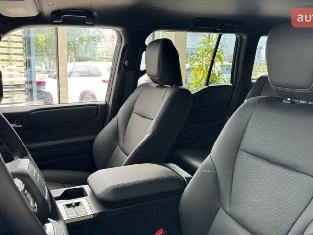 Тойота Ленд Крузер Прадо, объемом двигателя 2.8 л и пробегом 0 тыс. км за 70282 $, фото 5 на Automoto.ua