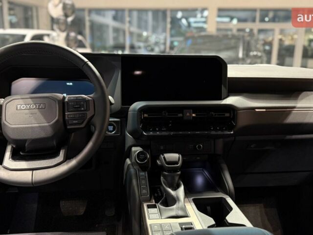 Тойота Ленд Крузер Прадо, объемом двигателя 2.39 л и пробегом 0 тыс. км за 67734 $, фото 9 на Automoto.ua