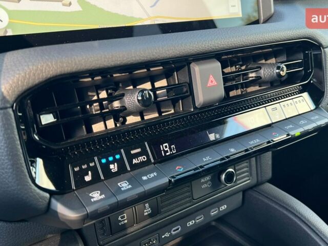 Тойота Ленд Крузер Прадо, объемом двигателя 2.8 л и пробегом 0 тыс. км за 69020 $, фото 29 на Automoto.ua