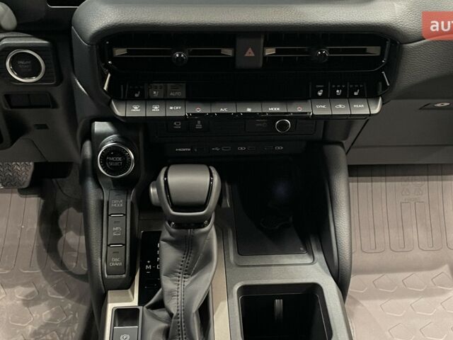 Тойота Ленд Крузер Прадо, объемом двигателя 2.8 л и пробегом 0 тыс. км за 70885 $, фото 8 на Automoto.ua