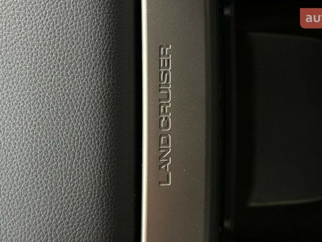 Тойота Ленд Крузер Прадо, объемом двигателя 2.8 л и пробегом 0 тыс. км за 80582 $, фото 7 на Automoto.ua