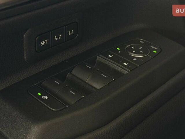 Тойота Ленд Крузер Прадо, объемом двигателя 2.8 л и пробегом 0 тыс. км за 70987 $, фото 21 на Automoto.ua