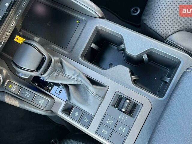 Тойота Ленд Крузер Прадо, объемом двигателя 2.8 л и пробегом 0 тыс. км за 69020 $, фото 20 на Automoto.ua