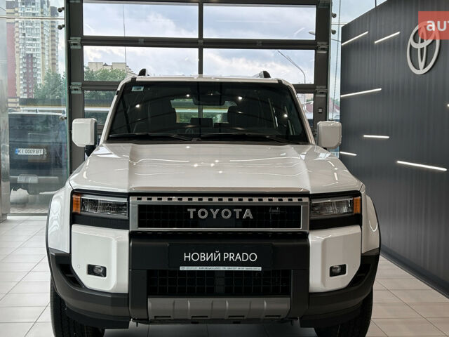 Тойота Ленд Крузер Прадо, объемом двигателя 2.8 л и пробегом 0 тыс. км за 59228 $, фото 2 на Automoto.ua