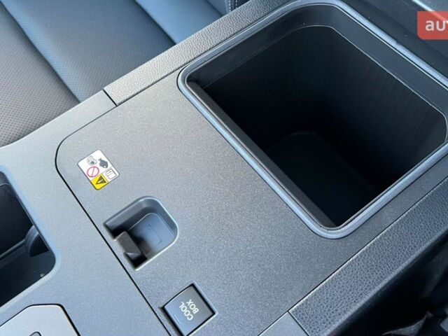 Тойота Ленд Крузер Прадо, объемом двигателя 2.8 л и пробегом 0 тыс. км за 69020 $, фото 30 на Automoto.ua