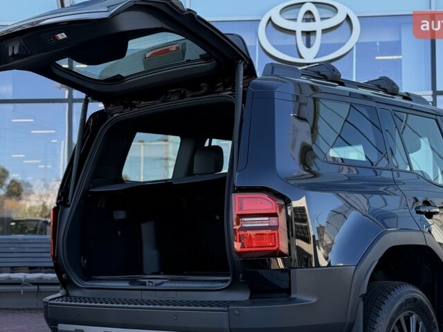 Тойота Ленд Крузер Прадо, объемом двигателя 2.8 л и пробегом 0 тыс. км за 60281 $, фото 4 на Automoto.ua