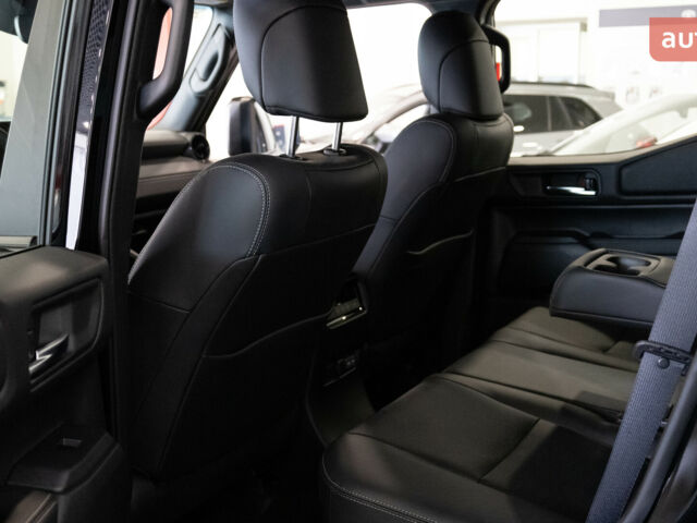 Тойота Ленд Крузер Прадо, объемом двигателя 2.8 л и пробегом 0 тыс. км за 57235 $, фото 11 на Automoto.ua