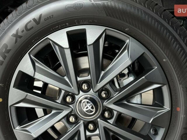 Тойота Ленд Крузер Прадо, объемом двигателя 2.8 л и пробегом 0 тыс. км за 80582 $, фото 19 на Automoto.ua