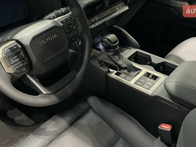 Тойота Ленд Крузер Прадо, объемом двигателя 2.8 л и пробегом 0 тыс. км за 70885 $, фото 7 на Automoto.ua