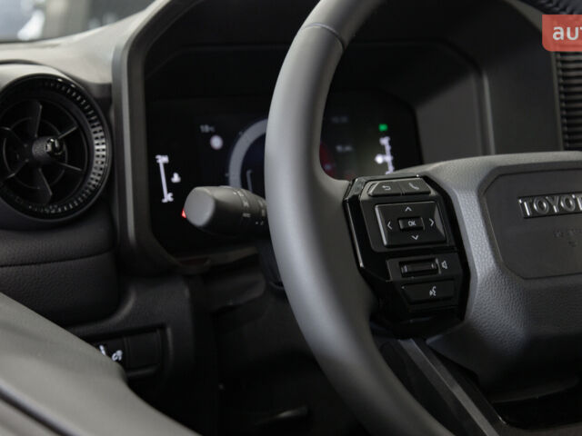 Тойота Ленд Крузер Прадо, объемом двигателя 2.8 л и пробегом 0 тыс. км за 57235 $, фото 18 на Automoto.ua