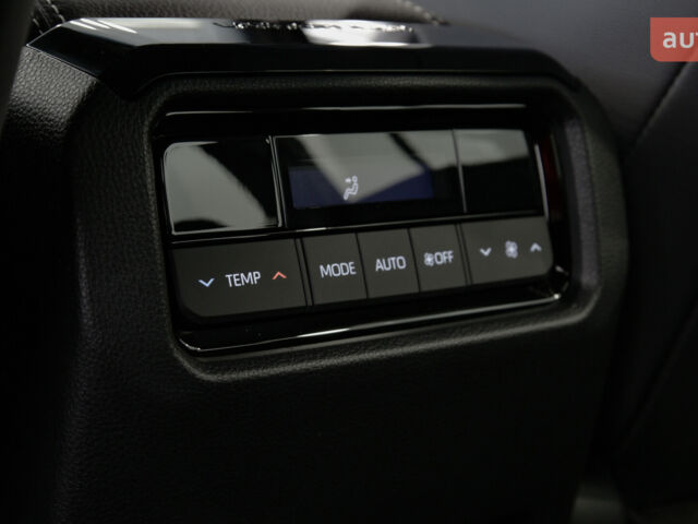 Тойота Ленд Крузер Прадо, объемом двигателя 2.8 л и пробегом 0 тыс. км за 57235 $, фото 21 на Automoto.ua